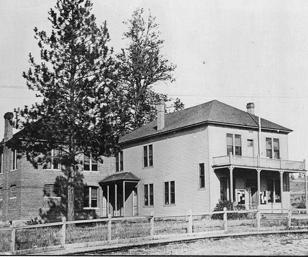 Ferry County Courthouse in 1915